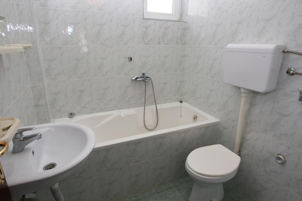 Hotel Vila Prestige Будва Экстерьер фото