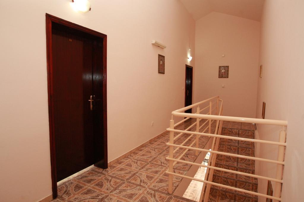 Hotel Vila Prestige Будва Экстерьер фото