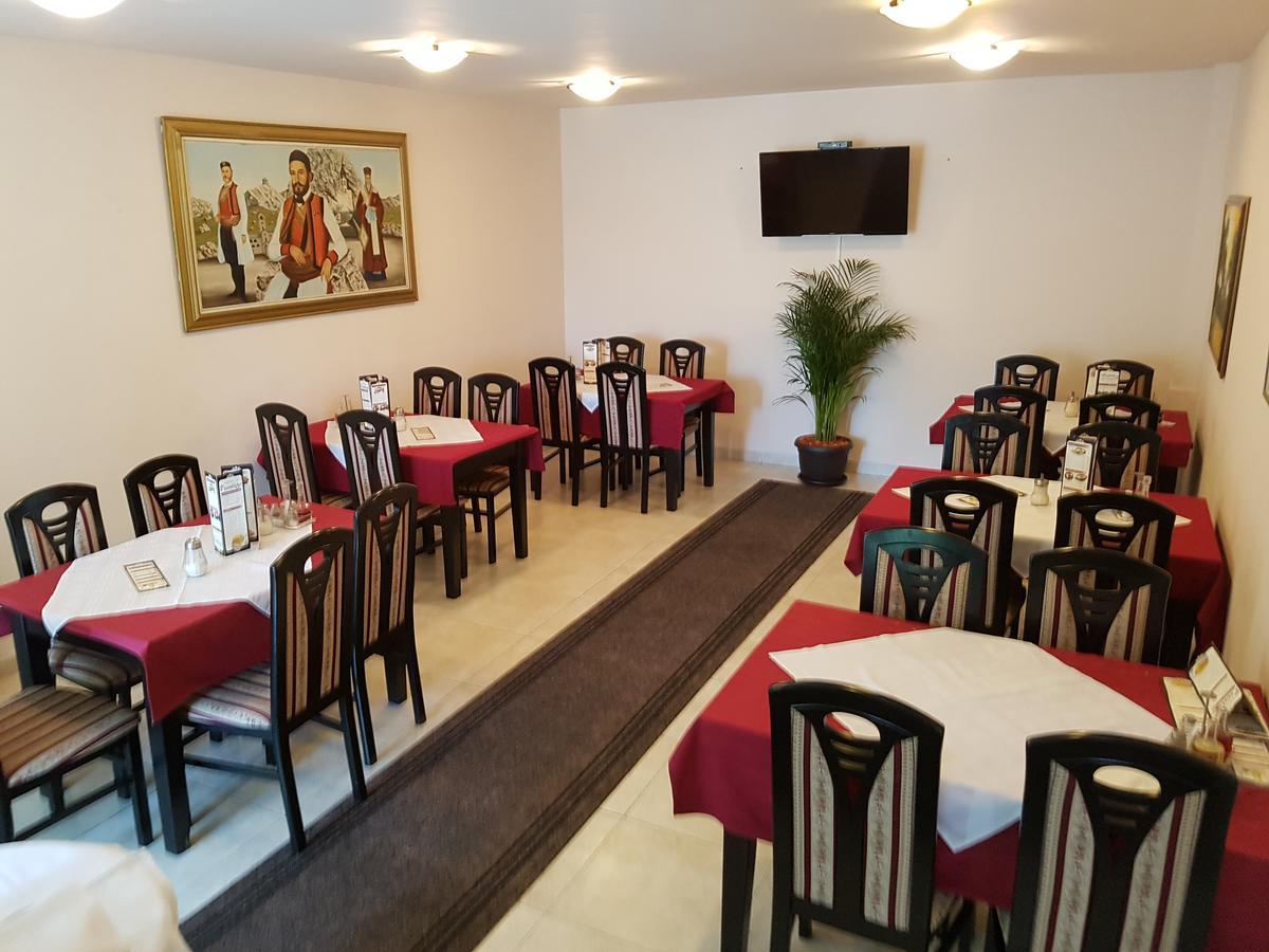 Hotel Vila Prestige Будва Экстерьер фото